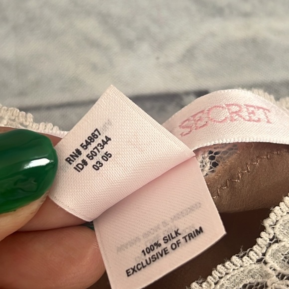 Y2K Victoria’s Secret silk lingerie camisole brown size medium - Picture 9 of 11